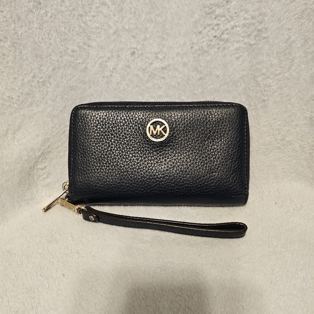 EUC Navy Blue Michael Kors Wallet